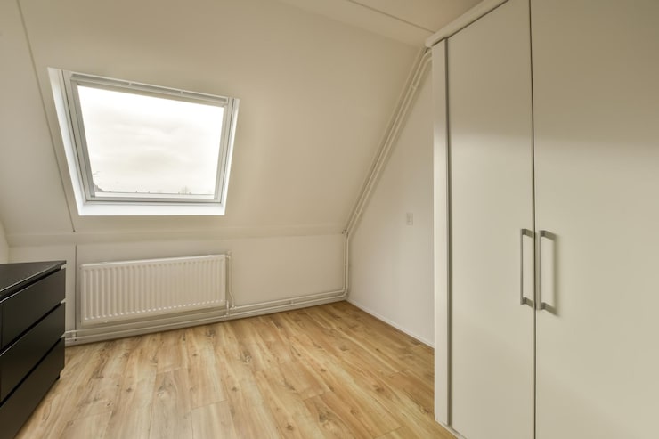 szafa pod skosem, szafy na wymiar, meble do garderoby ewodd.com